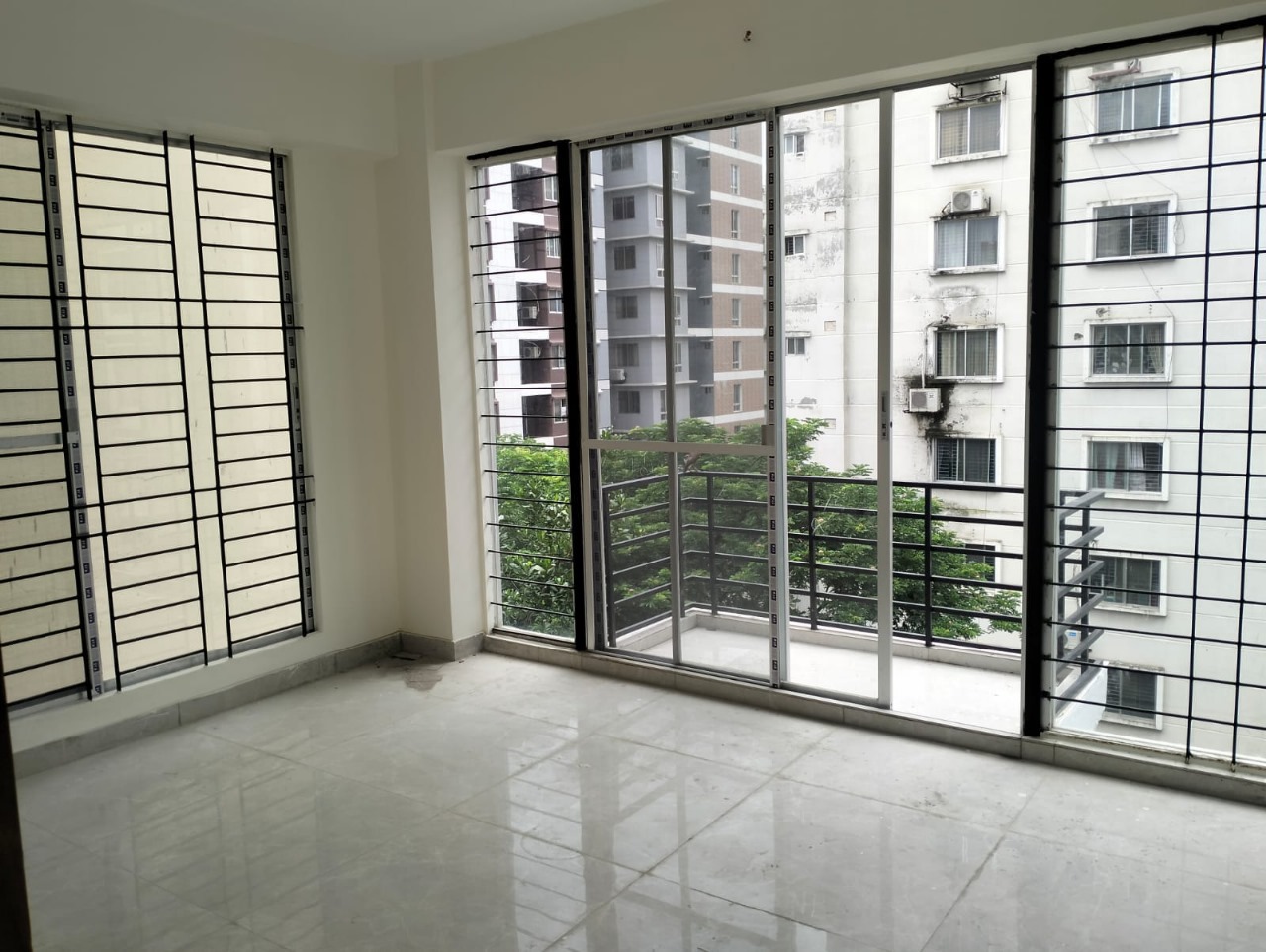 APARTMENT For Sale BASHUNDHARA BLOCK -F.