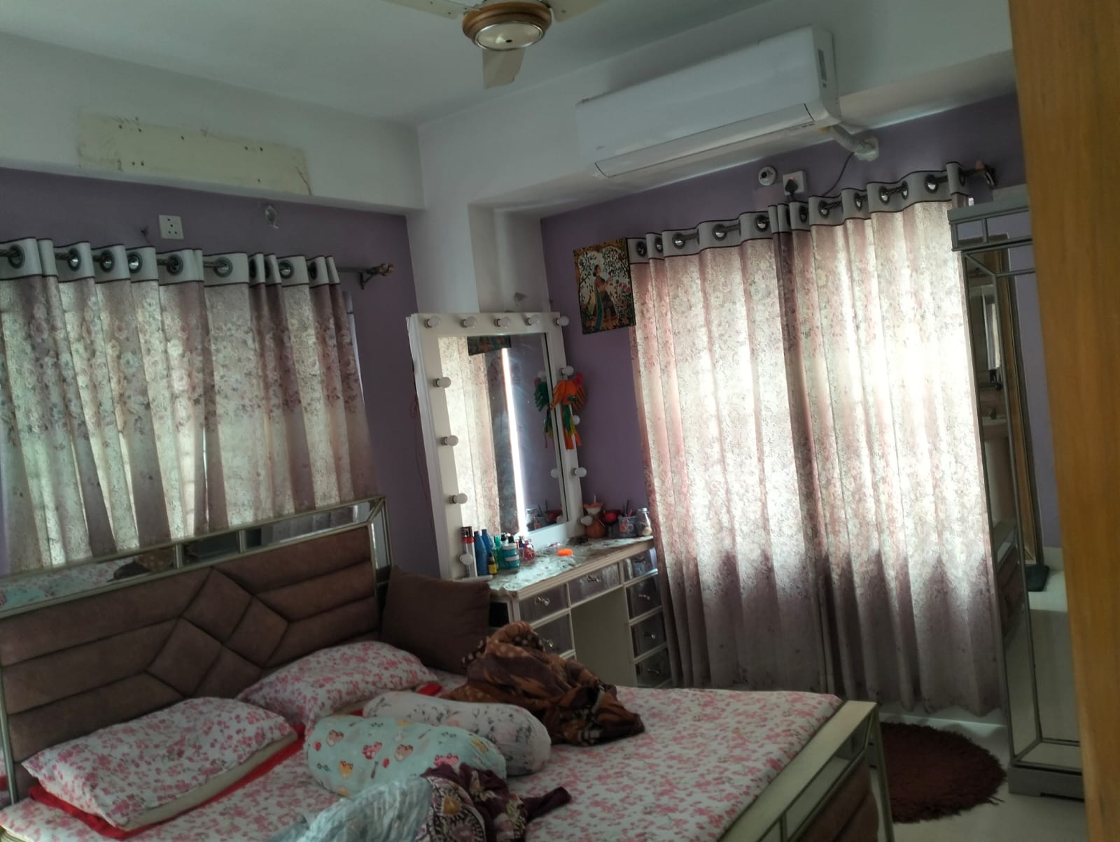 APARTMENT For Sale Niketon .