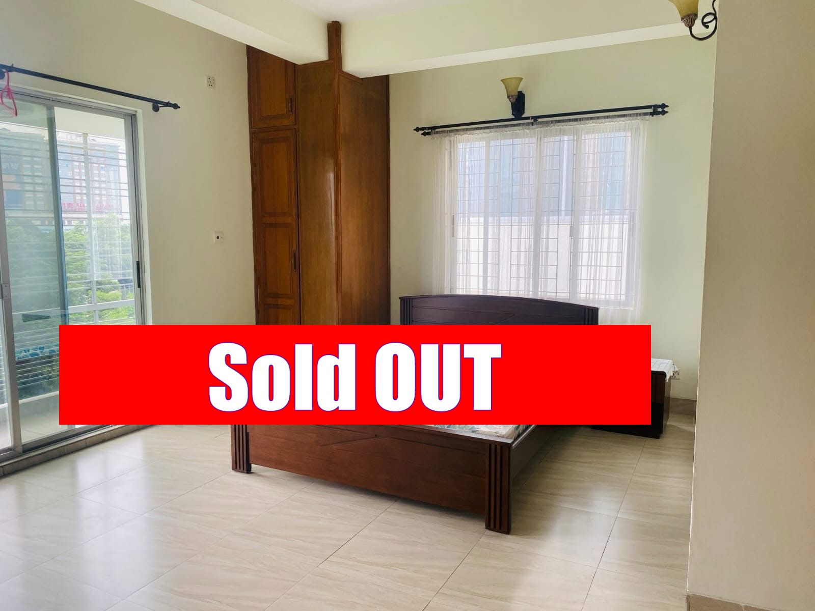 APARTMENT For Sale Niketon.